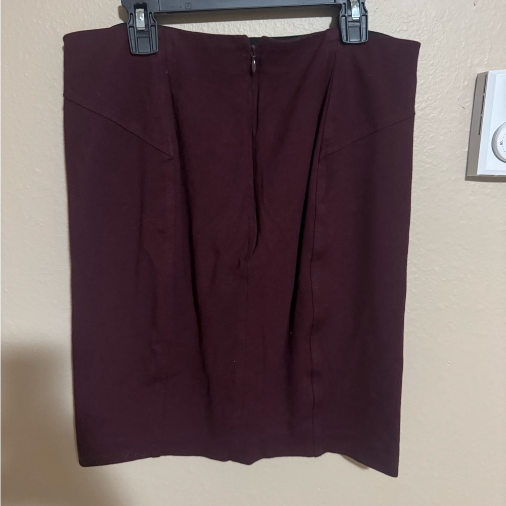 Ann Taylor Factory Deep Burgundy Pencil Skirt - Picture 2 of 3